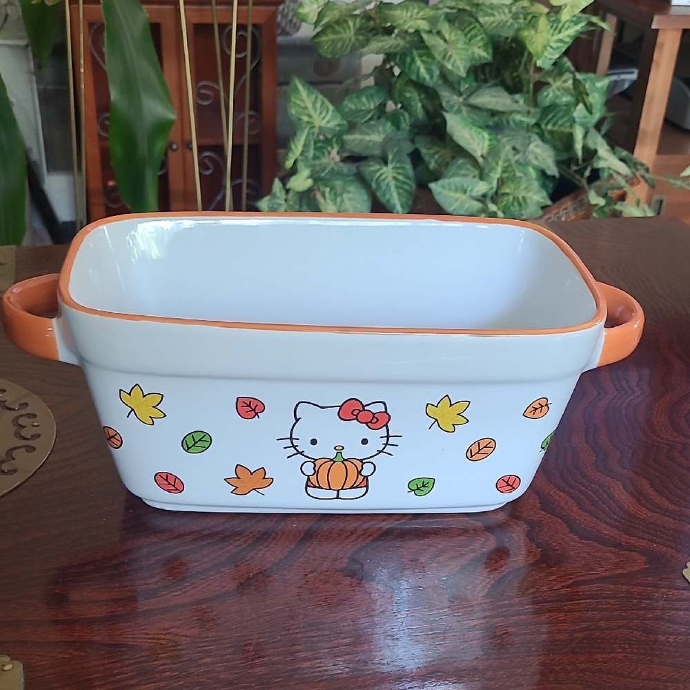 Hello Kitty Casserole Dish